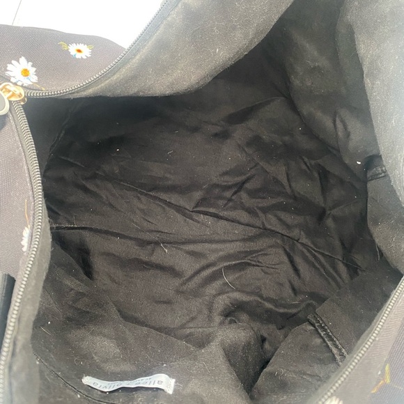 Alice + Olivia Black Daisy Travel Bag - Picture 5 of 7